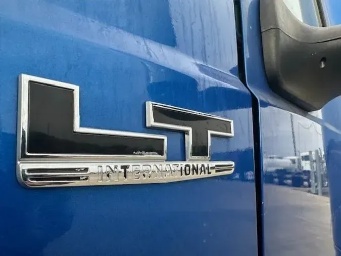 2022 International LT625