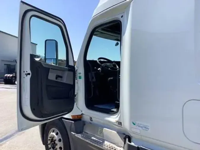 2019 Freightliner Cascadia