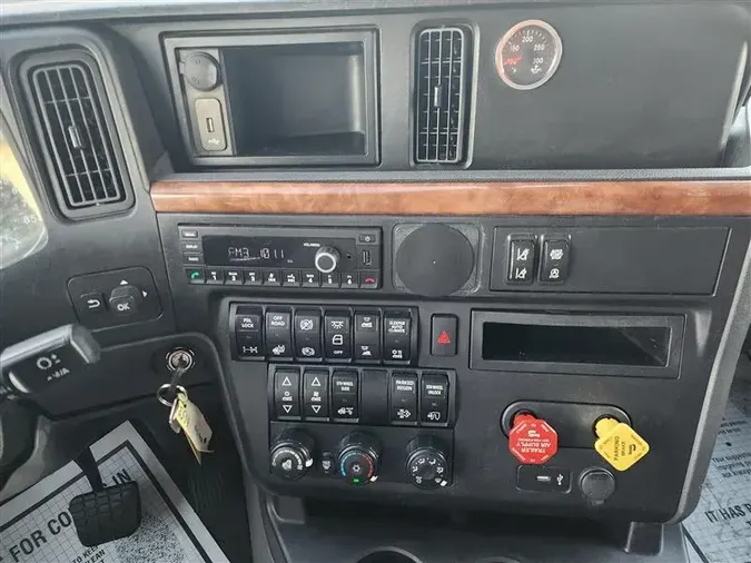 2022 INTERNATIONAL LT625f6a0a3fe6f769ec12bc9499754efad86