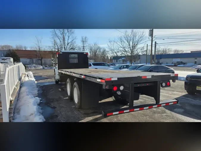 2017 FREIGHTLINER/MERCEDES M2 106