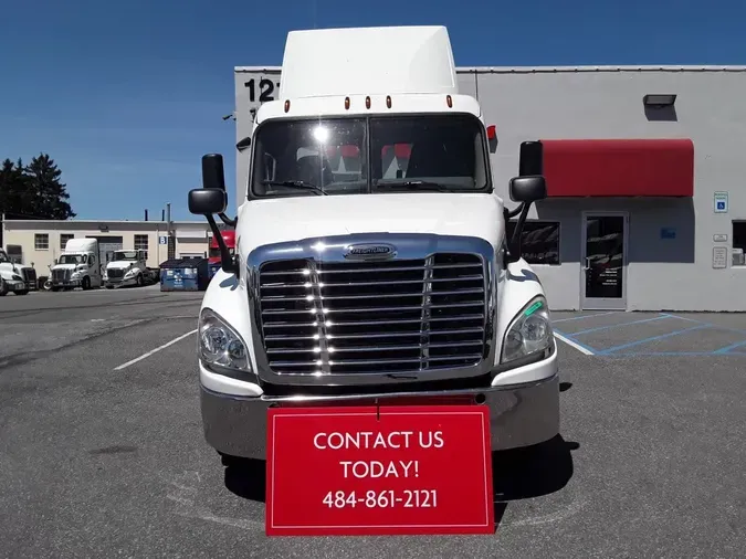2018 FREIGHTLINER/MERCEDES CASCADIA 125