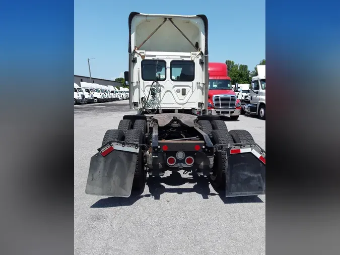 2016 FREIGHTLINER/MERCEDES CASCADIA 125