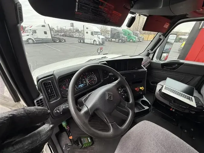 2019 INTERNATIONAL LT