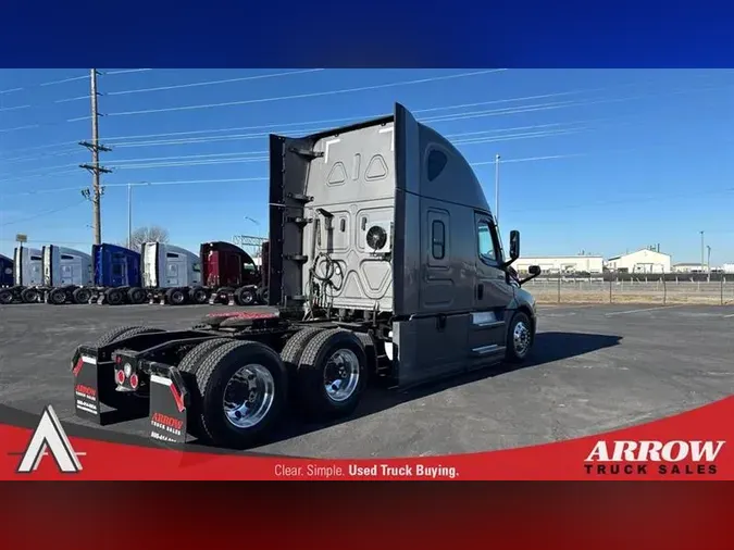 2021 FREIGHTLINER CA126