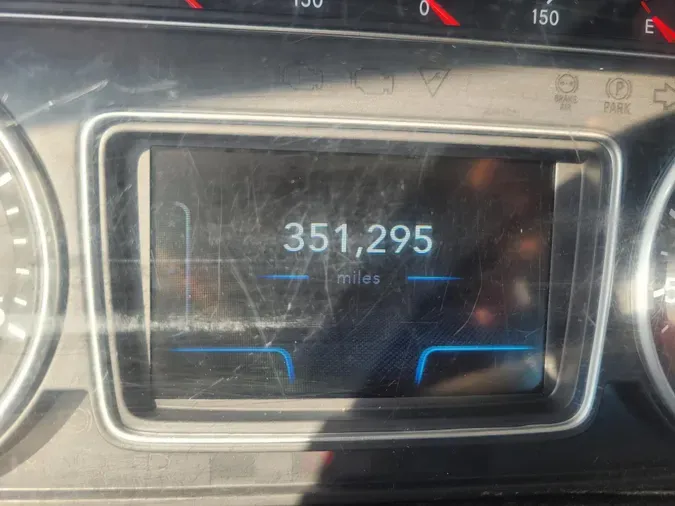 2023 International LT625