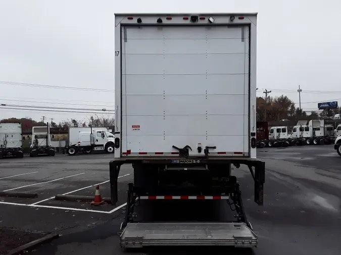 2018 FREIGHTLINER/MERCEDES M2 106