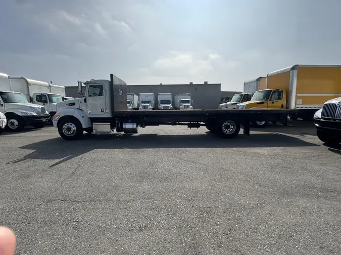 2019 Peterbilt 337