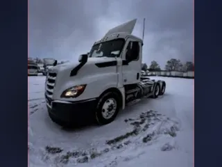 2019 FREIGHTLINER/MERCEDES NEW CASCADIA PX12664