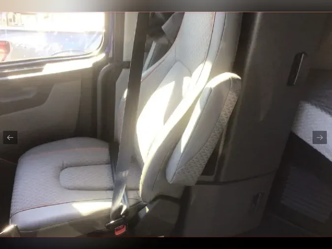 2024 VOLVO VNL64T760