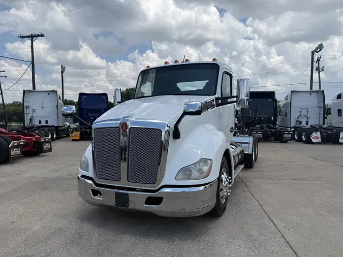 2021 Kenworth T680f6c270fff48d97551d6b9a04a6c51ab7