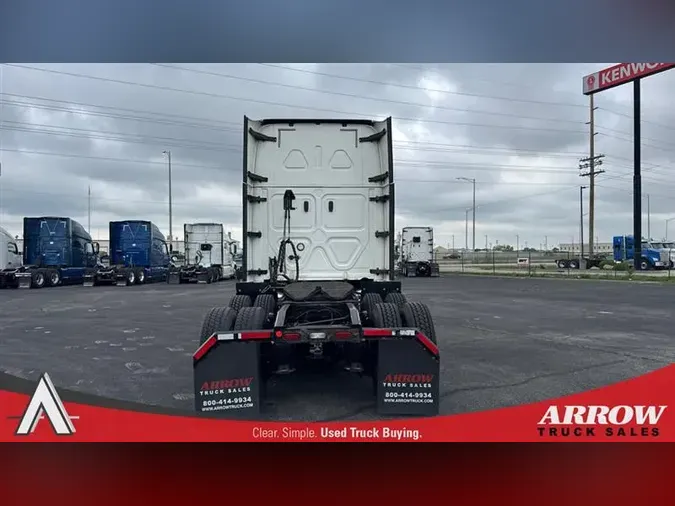 2020 FREIGHTLINER CA126