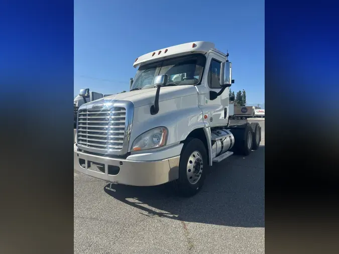 2019 FREIGHTLINER/MERCEDES CASCADIA 125