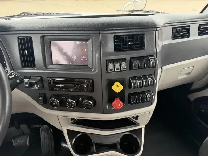 2023 Peterbilt 567