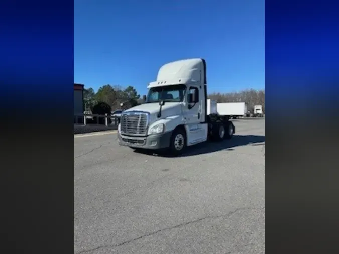 2019 FREIGHTLINER/MERCEDES CASCADIA 125f6cc40c7efe1201505a6d12fc8bfc057