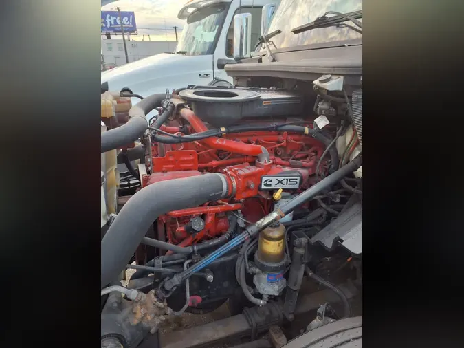 2019 NAVISTAR INTERNATIONAL LT625 SLPR CAB