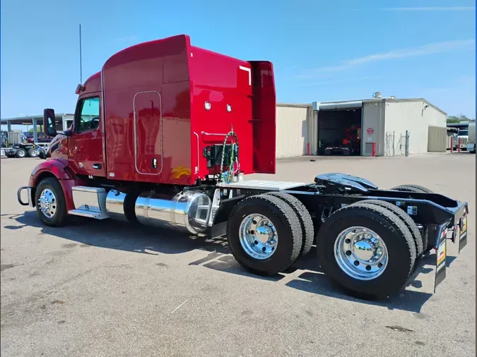 2022 Peterbilt 579