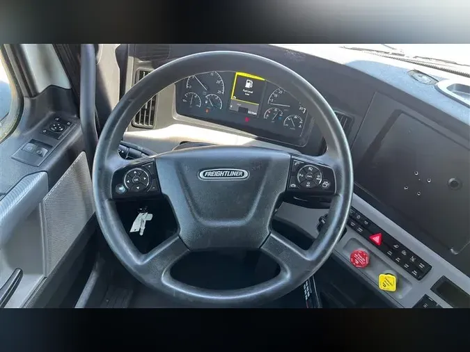 2021 FREIGHTLINER CA126