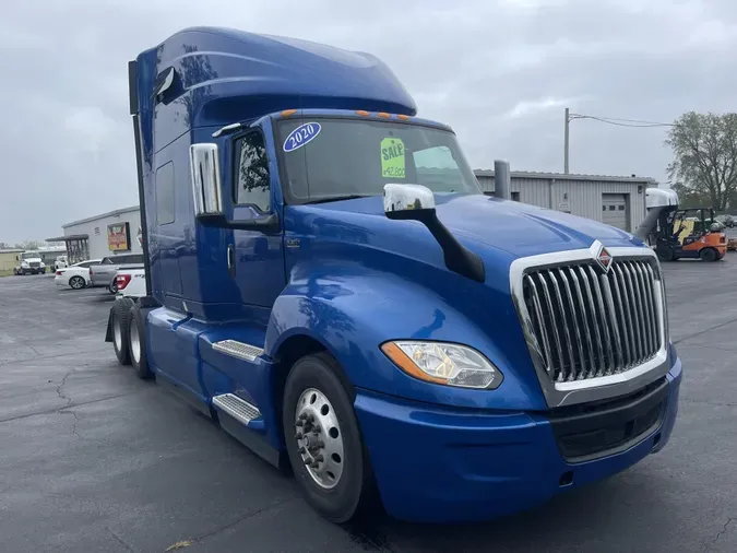 2020 International LT625