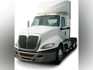 2021 International RH613