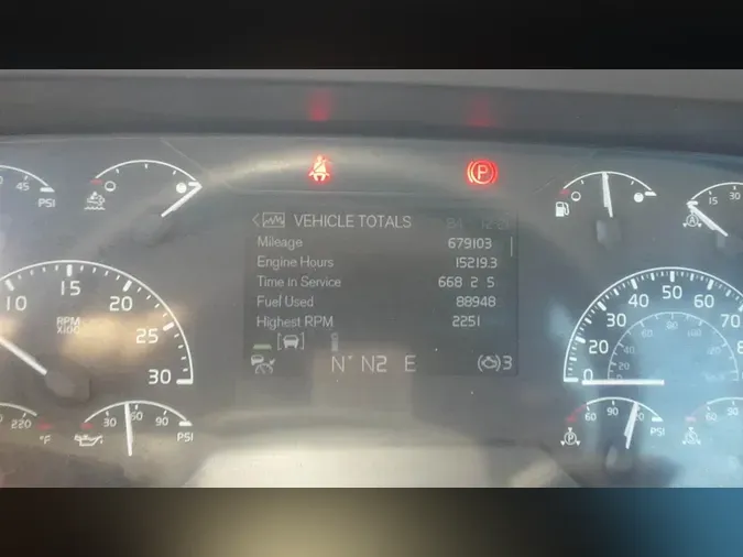 2019 Volvo VNL300f6d61f8cf55f92bc3850091f0639dda3