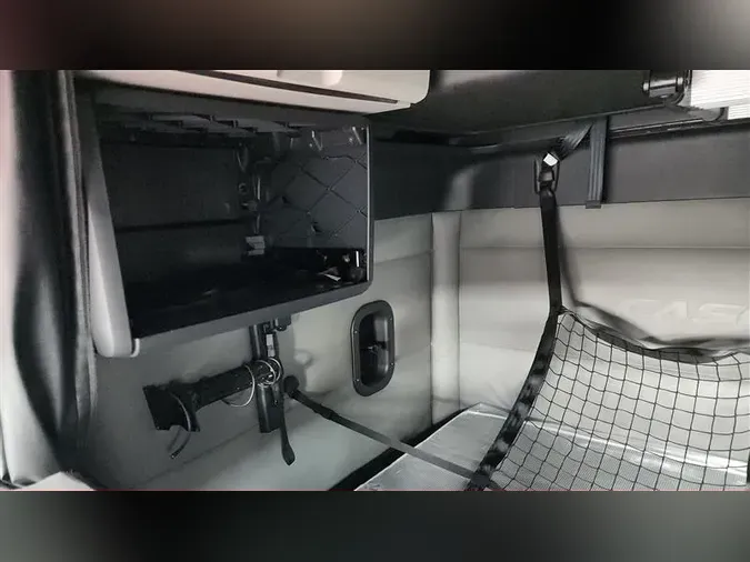2022 FREIGHTLINER CA126