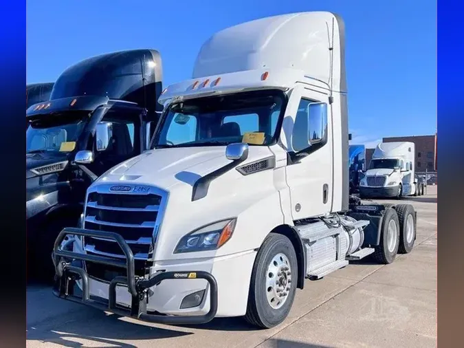 2023 FREIGHTLINER CASCADIA 116f6d8bb4f98526c24bbd2d37cc49587e8