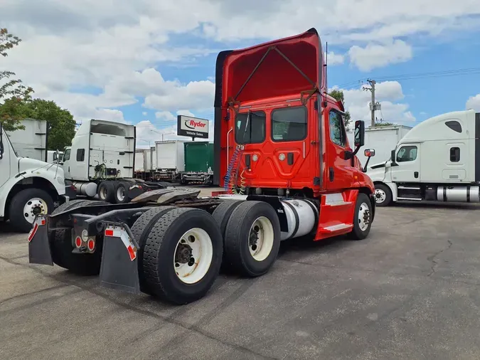 2017 FREIGHTLINER CASCADIA 125