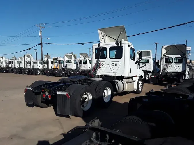 2019 FREIGHTLINER/MERCEDES NEW CASCADIA PX12664