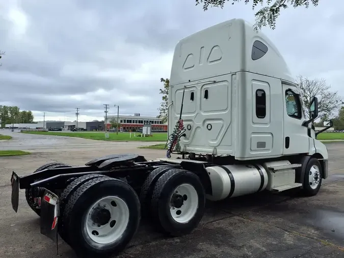 2021 FREIGHTLINER/MERCEDES NEW CASCADIA 116f6e0289f50e98a29385d000a220e6f83