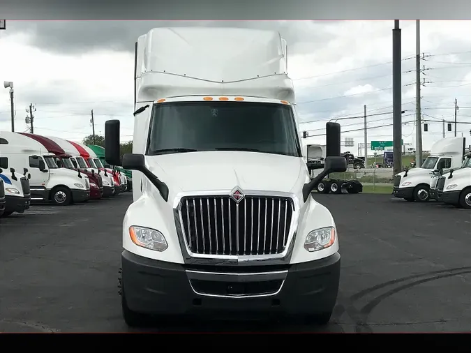 2021 INT LT625 6x4