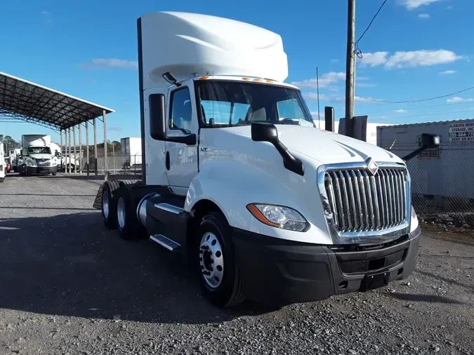 2018 NAVISTAR INTERNATIONAL LT625 DAYCAB T/A