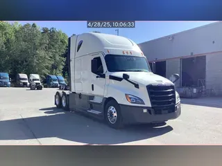 2021 Freightliner Cascadia