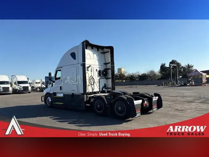 2022 FREIGHTLINER CA126