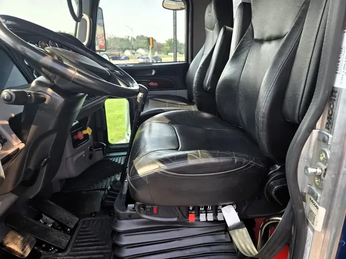2024 Peterbilt 389