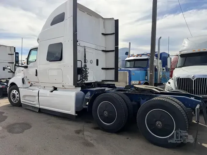 2021 INTERNATIONAL LT