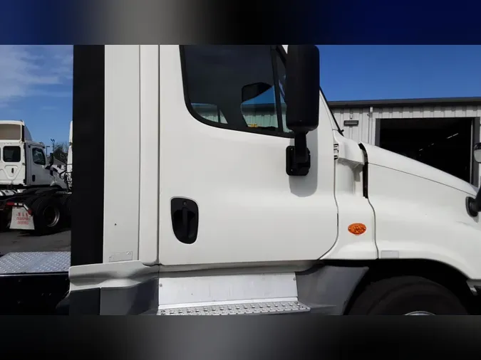 2019 Freightliner Cascadia 125