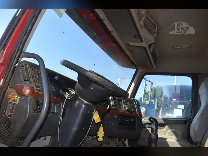 2008 VOLVO VHD84B200