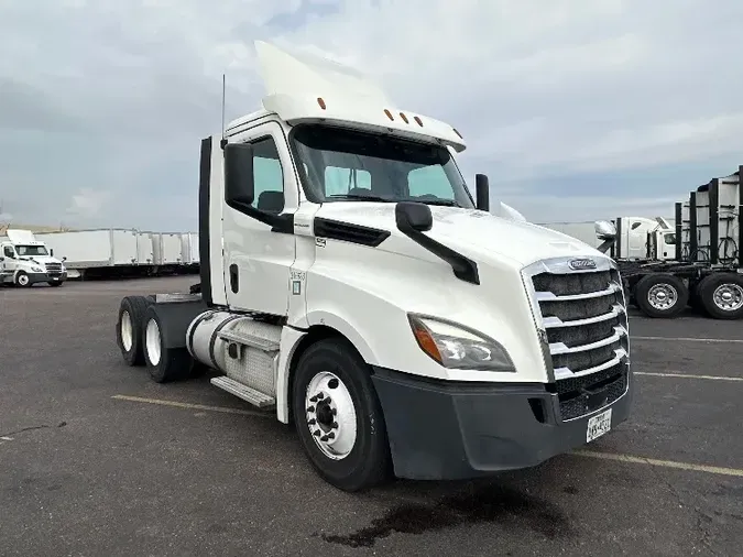 2018 Freightliner T12664STf6f133c1dc95b6c3ae98a663635e1c4d