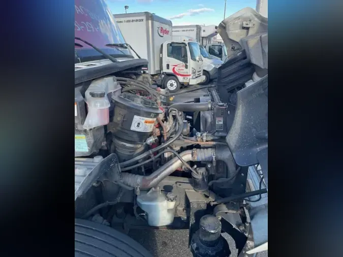 2017 FREIGHTLINER/MERCEDES M2 106