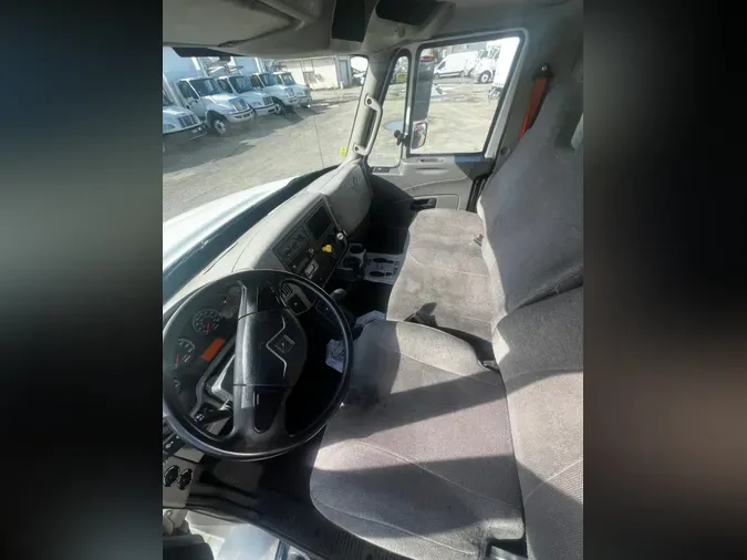 2018 NAVISTAR INTERNATIONAL 4300
