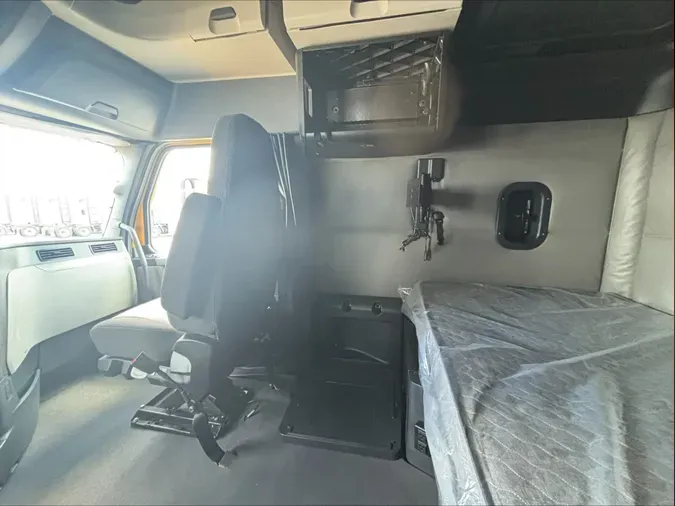 2022 Freightliner Cascadia 126f6f732b5b41a8b9508eb1965eca1cc0e