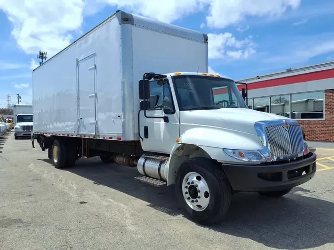 2017 NAVISTAR INTERNATIONAL 4300
