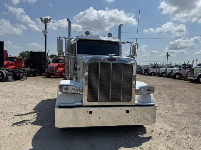 2023 Peterbilt 389