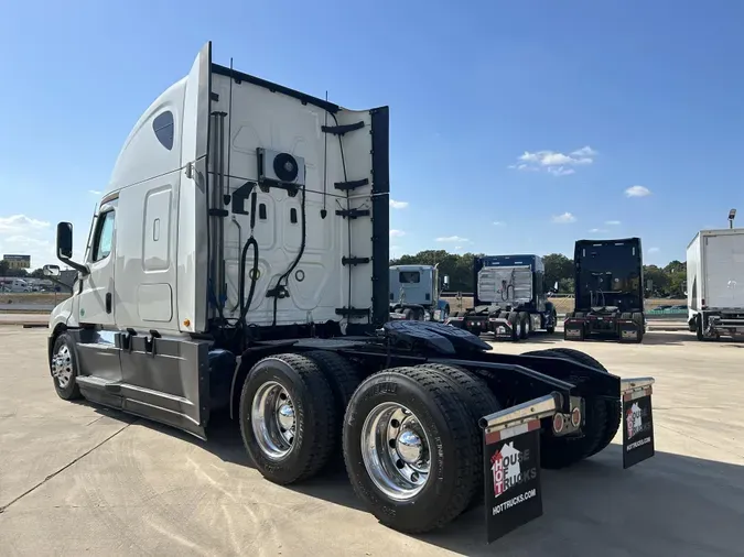 2020 Freightliner Cascadia