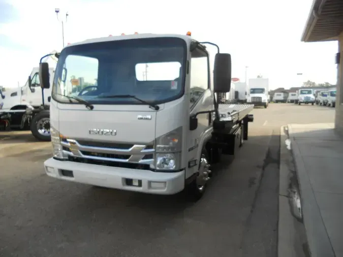 2021 Isuzu NRR