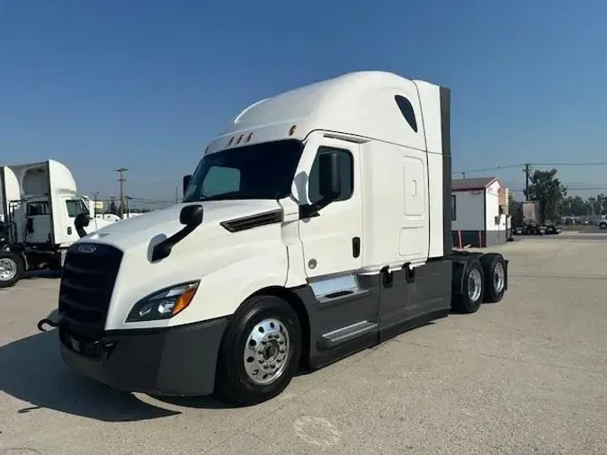 2021 Freightliner Cascadia