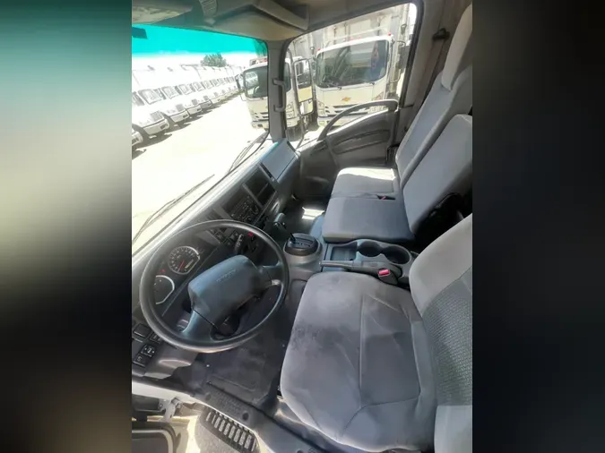 2019 ISUZU NQR