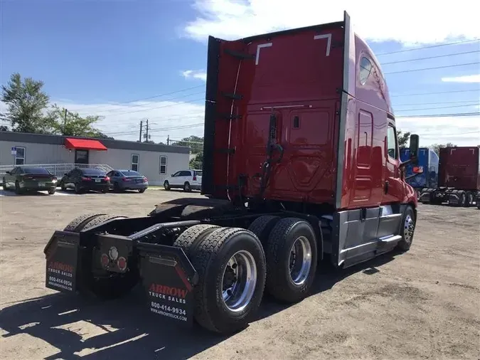 2020 FREIGHTLINER CASCADIA