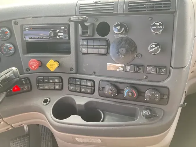 2018 FREIGHTLINER/MERCEDES CASCADIA 125f70ffb4b6ef1bfe87de5ce21fbecc831