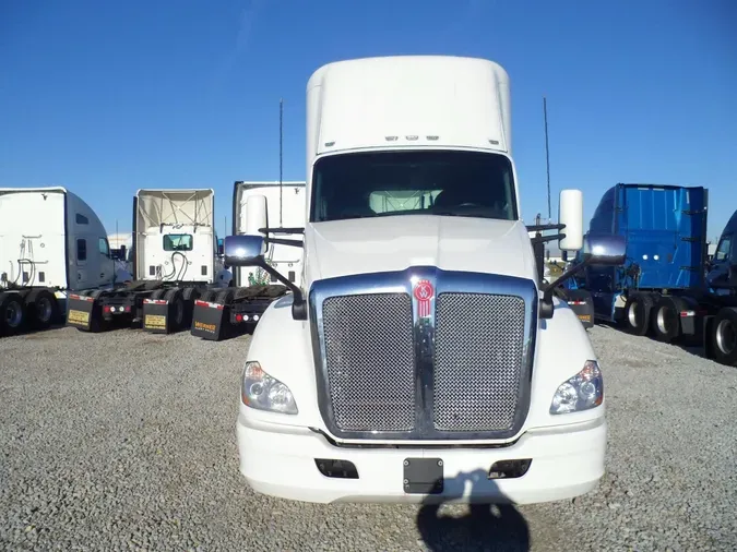 2023 KENWORTH T680f710141458368cee969180da590cc566